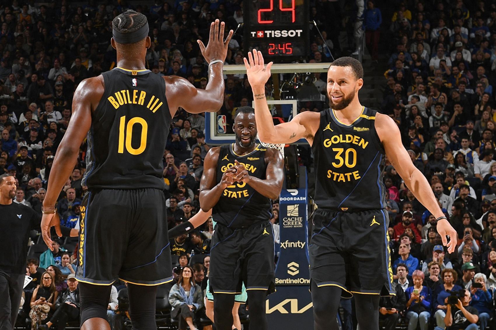 星空体育下载-勇士队惨败！巴特勒报销激活2大DNP奇兵 库明加20分不及6中6神射